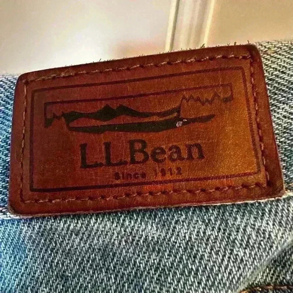 Vintage LL Bean Jeans Men's Size 37x32 Classic Fit Denim Light Wash 100% Cotton. - Picture 7 of 7